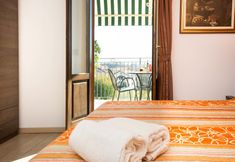 Lain-lain 7 B&B Lori