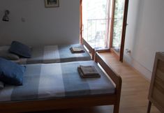 Others 2 Accommodation Rupine