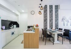 기타 4 Blue Fingers Rivergate