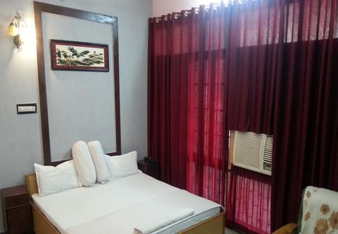 Others Hotel Royal Inn