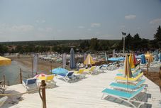 その他 Queenaba Beach