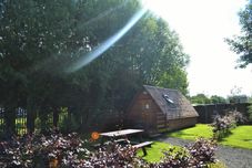 Lain-lain Royal Umpire Caravan Park