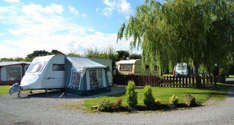 Lain-lain 2 Royal Umpire Caravan Park