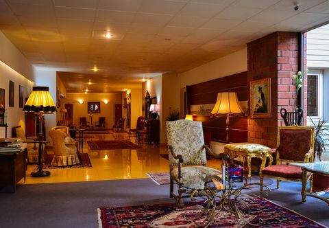 Others Hotel Senator