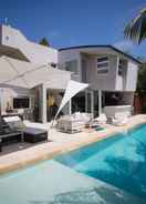 Imej utama Modern Del Mar Beach Home