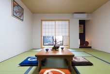 Others Kyonomachi Hakuho