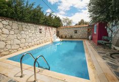 기타 4 Aisem By Hire Alacati