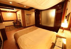 Others 6 HOTEL Sweets