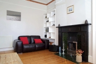 Others Central and Spacious 2 Bedroom Flat With Garden