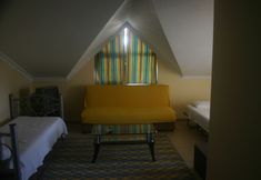 อื่นๆ 6 Gunal Apart