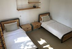 その他 5 Temenia House