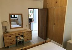 その他 6 Temenia House