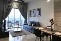 Lainnya Cozy Homestay With KLCC Twin Tower View