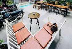 Others 2 Shark Hotel - Hostel