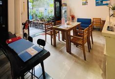 Others 3 Shark Hotel - Hostel