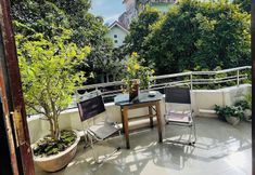 Others 7 Shark Hotel - Hostel