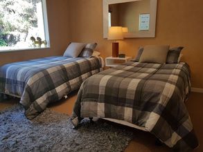 Others 4 Romantic Piha