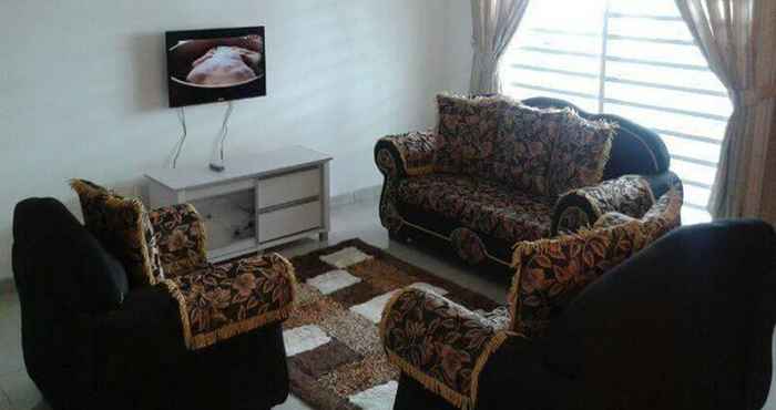 Others Elessandra 3 Storey 5 Rooms