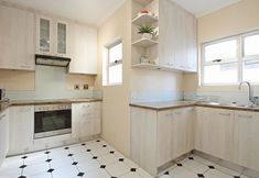 Others 5 Berkeley Square