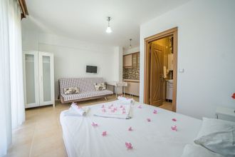 其他 4 Karia Apart