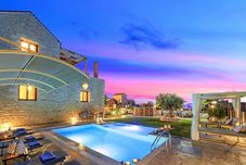Others Cretan Sunrise Villa with Heated Pool