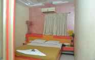 Khác 2 Room Maangta 127 - Andheri