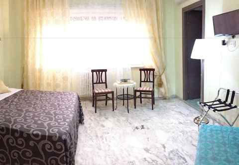 อื่นๆ B&B Vatican Golden Rooms