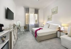 Others 2 Sorrento Flower Rooms