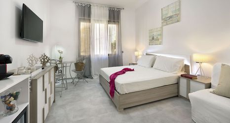 Others 2 Sorrento Flower Rooms