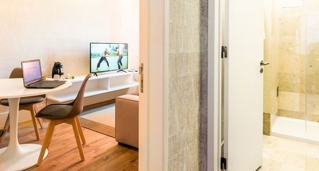 Others 2 LX51 Studios & Suites by APT IIN - Lisbon Center