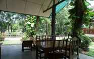 Khác 6 Rai Juthamas Resort