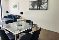 อื่นๆ 5 Wyndel Help Street