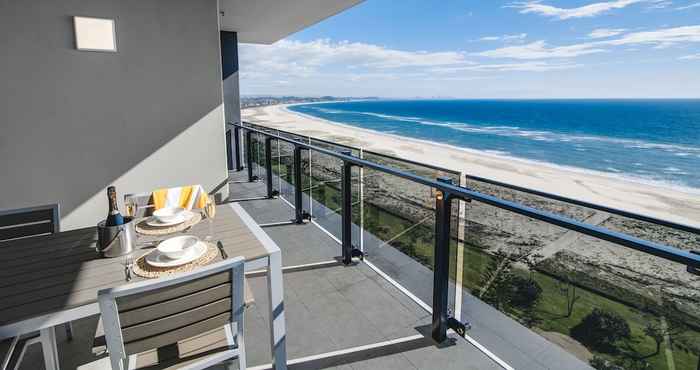 Others Iconic Kirra Beach Resort