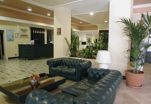 Others Park Hotel