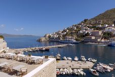 其他 Douskos Port House