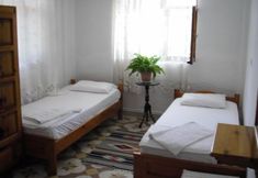 Others 2 Kristal Motel