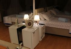 其他 6 Blue Suites