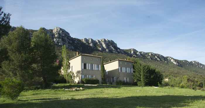 Khác Château de Peyralade