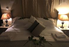 Others 7 Roundhill Farmhouse