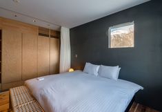 Others 6 Foxwood E by H2 Life