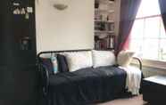 Others 7 Lovely Victorian Flat for 6 in Stoke Newington