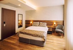 Others 7 Life Point Hotel