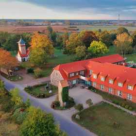 Primary image1Hotel Alter Landsitz Sommerstorf,德明飯店