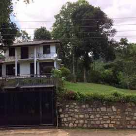 Primary image 1 Kandy C, Halgolla Hotels