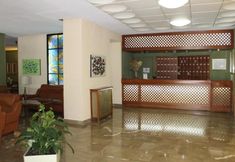 Others 2 Hotel Paraiso