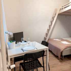 Primary image 1 2ndhomes Kamppi Apartments 3, โรงแรม & ที่พัก Olympia Terminal