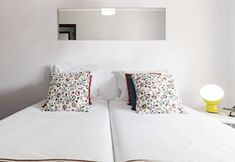 Khác 7 Piornais I by An Island Apart