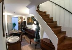 Others 6 Casa Anadiomene