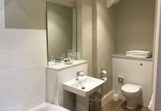 Others 5 The George Inn