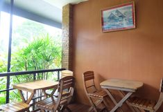 Others 3 K.S. Place Maechan